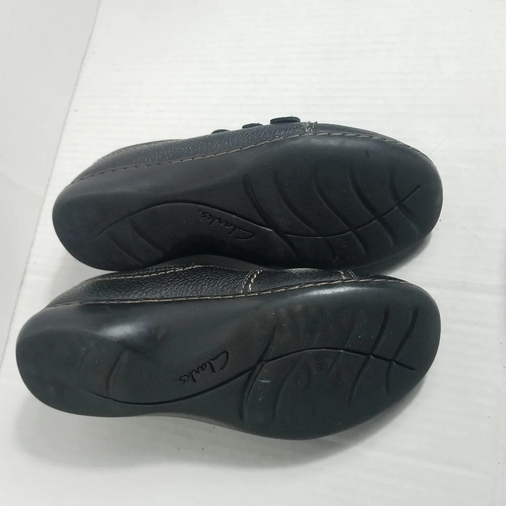 CLARKS COLLECTION WOMEN'S LOAFERS SIZE 7